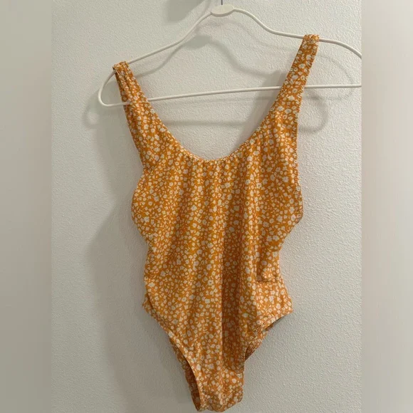 Stone fox one piece - Picture 1 of 4